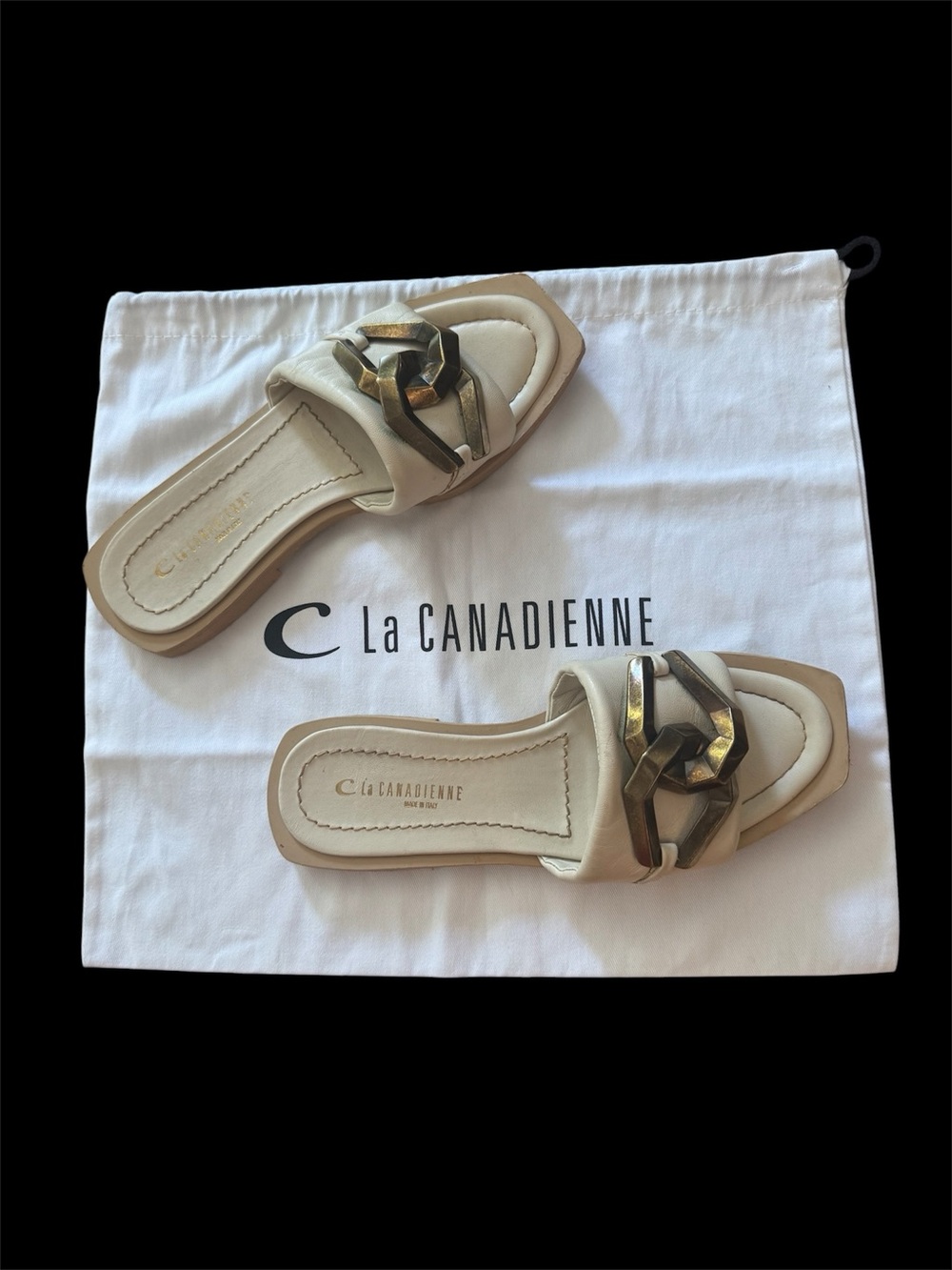 La CANADIENNE Cream Slide Mules with Gold Chain Detail size 39 used once